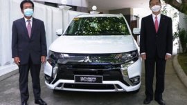 Mitsubishi Philippines delivers its first Outlander PHEV