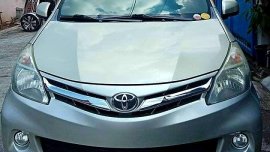 Selling Silver Toyota Avanza in Quezon City