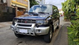 Selling Black Mitsubishi Pajero in Quezon City
