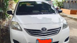 Selling White Toyota Vios in Manila