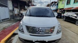 Pearl White Hyundai Grand starex for sale in Manila