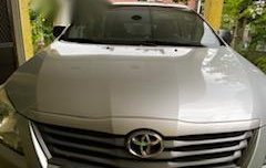 Silver Toyota Innova for sale in Las Pinas
