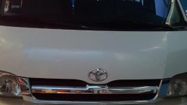 Pearl White Toyota Hiace Super Grandia for sale in Manila