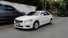 Pearl White Toyota Camry for sale in Quezon City