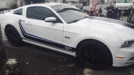 White Ford Mustang for sale in Calamba