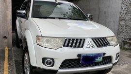 Sell White Mitsubishi Montero in Manila