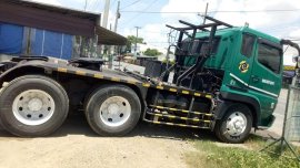 Selling Green Mitsubishi Fuso in Orani