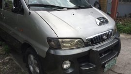 Selling Silver Hyundai Starex in Valenzuela