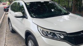 Sell White Honda CR-V 2017 in Las Piñas