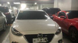 Year model 2015 Mazda3 HB 2.0A