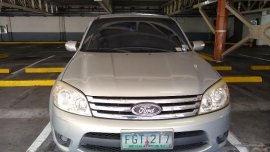 Pearl White Ford Escape for sale in Manila