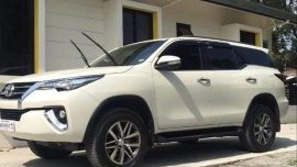 Pearl White Toyota Fortuner for sale in Parañaque