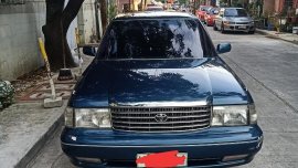 Blue Toyota Crown for sale in Manila