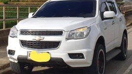 White Chevrolet Trailblazer 2014 for sale in Quezon City