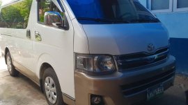 Pearl White Toyota Grandia 2014 for sale in Manila