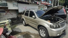 Sell Silver 2007 Ford Escape in Quezon City