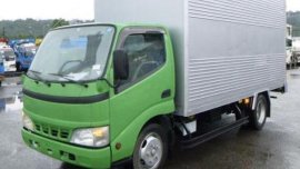 Selling Green Toyota Dyna in Quezon City