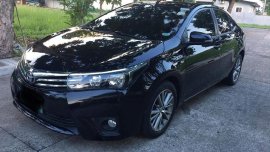 Sell Black 2014 Toyota Corolla altis in San Fernando