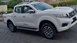 Selling Pearl White Nissan Navara in Quezon City