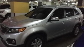 Silver Kia Sorento 2010 for sale in Manila