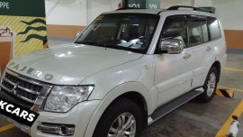 2015 MITSUBISHI PAJERO