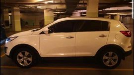 Sell White 2011 Kia Sportage in Manila