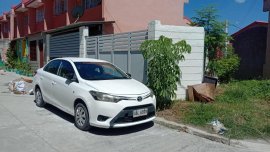 Pearl White Toyota Vios 2014 for sale in Manila