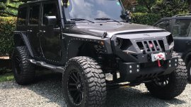 Selling Black Jeep Wrangler unlimited 2016 in Quezon City