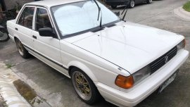 Sell White 1989 Nissan Sentra in Bacoor