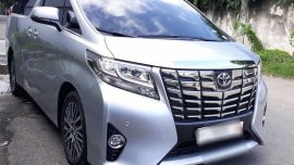 Sell Silver 2016 Toyota Alphard in Cebu City