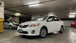 Sell White 2012 Toyota Corolla Altis in Cavite