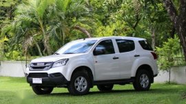 Pearl White Isuzu Mu-X 2016 for sale in Manila