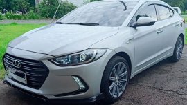 Hyundai Elantra 1.6 GL MT