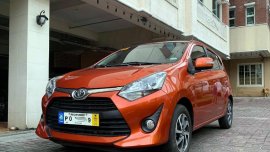 Selling Orange Toyota Yaris 2019 in Manila