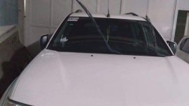 White Mitsubishi Montero 2012 for sale in Manila