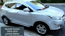 Selling White Hyundai Tucson 2010 in Manila
