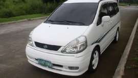 Sell White 2009 Nissan Serena in Manila