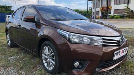 Selling Brown 2016 Toyota Altis in Cebu 