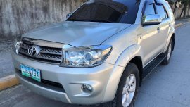 Sell Grey 2009 Toyota Fortuner in Cebu