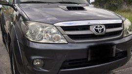 Black Toyota Fortuner 2006 for sale in Manila