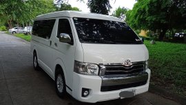 2015 Toyota Super Grandia Automatic