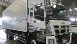 Selling Isuzu 32 feet Aluminum Wing Van Truck 10 wheel