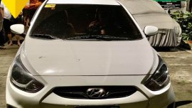 White Hyundai Accent 2013 for sale in Manila