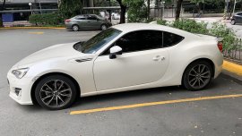 Sell Pearl White 2019 Subaru Brz in Manila
