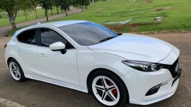 Sell Pearl White 2019 Mazda 3 in Manila