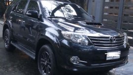 Black Toyota Fortuner 2014 for sale in Quezon City