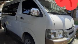 Selling White Toyota Hiace 2017 in Orion