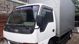 Isuzu NKR Closed Van