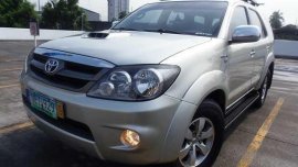 Sell Silver 2009 Toyota Fortuner in Manila