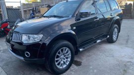 Selling Black Mitsubishi Montero 2010 in Manila